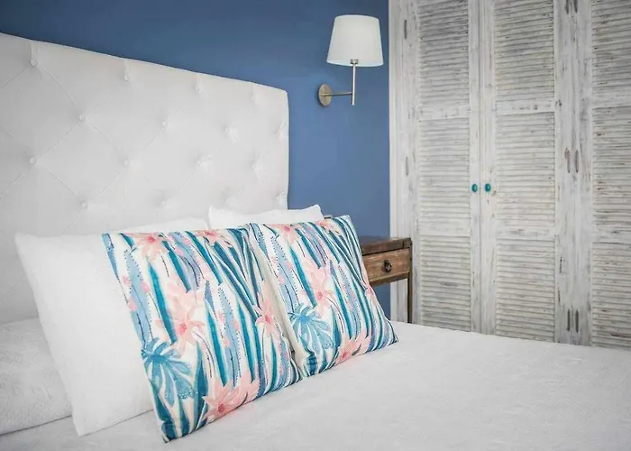 Nora Beach House 4